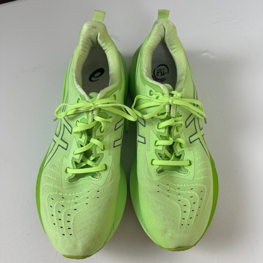 ASICS Novablast 4 Men's 11.5 Illuminate Green Lime Burst Running Shoes